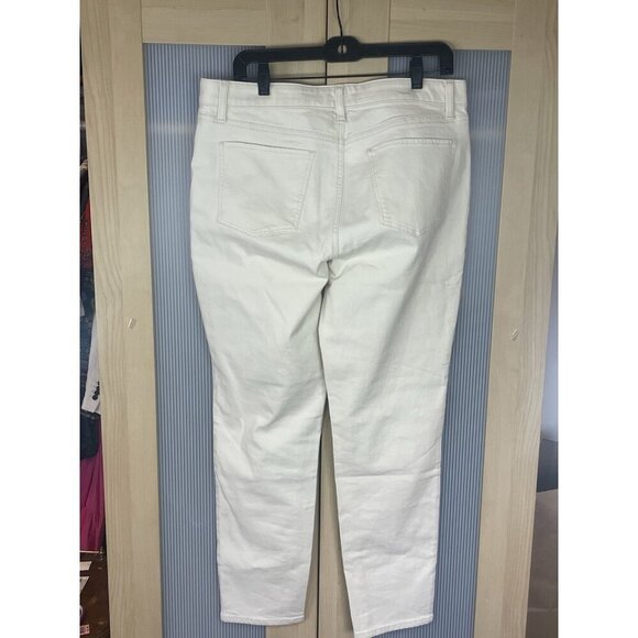 TALBOTS Women's Slim Leg Ankle Jeans Sz 12 Ivory Slimming Travel Casual Coastal - Picture 5 of 5